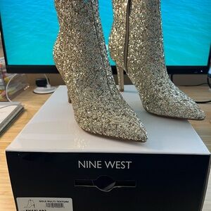NIB Nine West Gold Glitter Fhayla Stiletto Boot